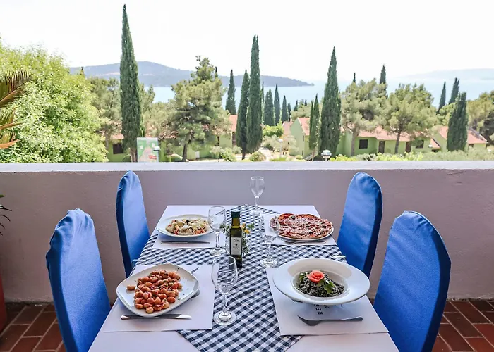 Medena-4 By Interhome Lägenhet Trogir